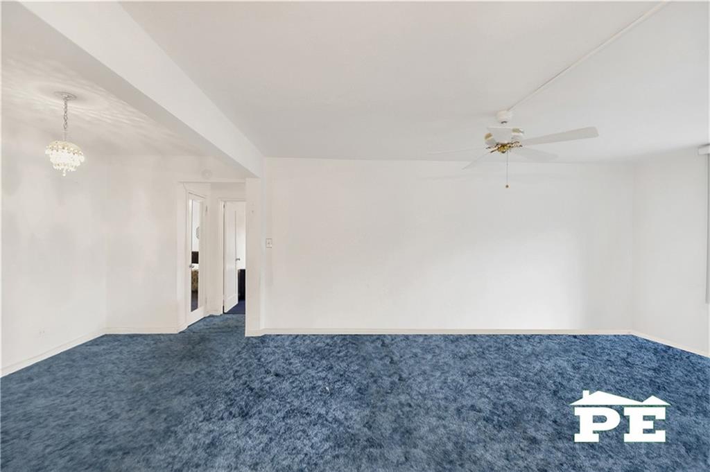2425 Haring Street 4g Property Photo 5