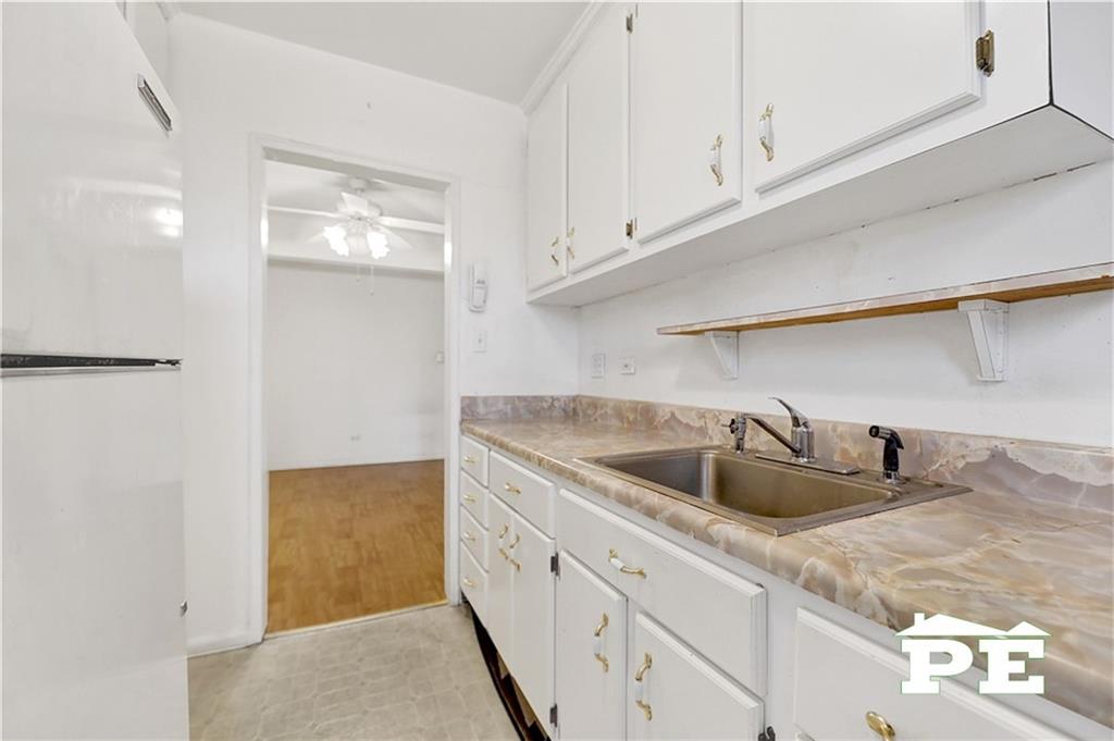 2425 Haring Street 4g Property Photo 19