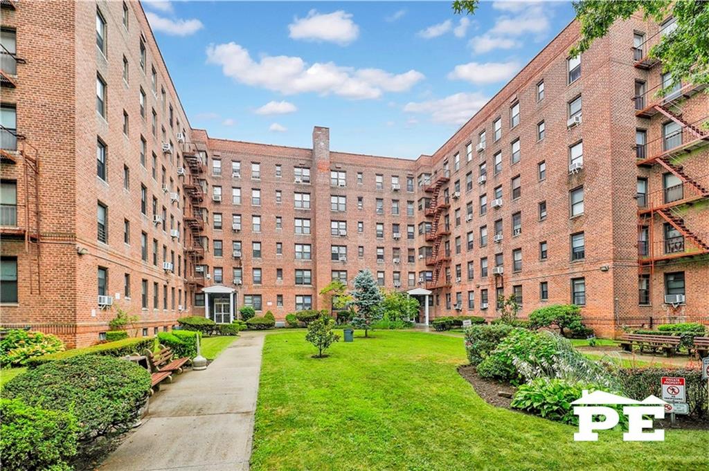 2425 Haring Street 4g Property Photo 28