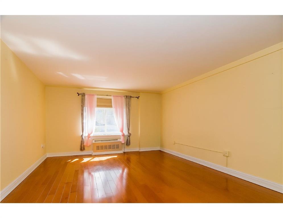 3171 Whitney Avenue 1B Property Photo 1