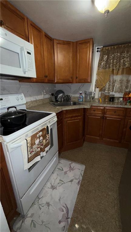 380 Rockaway Parkway Property Photo 13