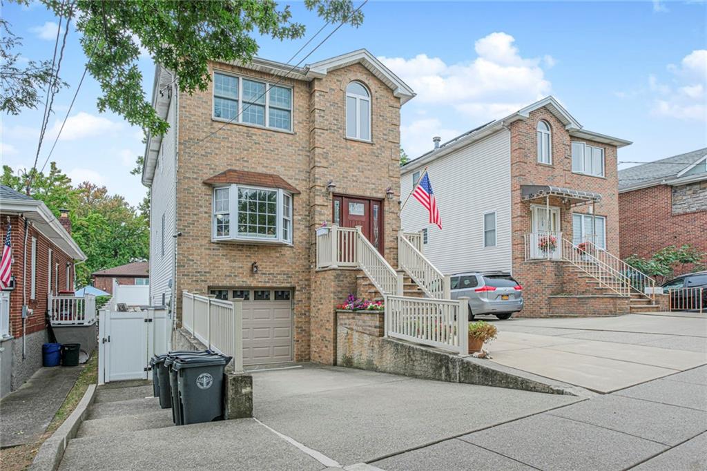 122 Guyon Avenue Property Photo 1