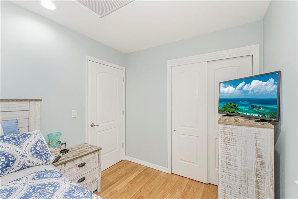 122 Guyon Avenue Property Photo 19