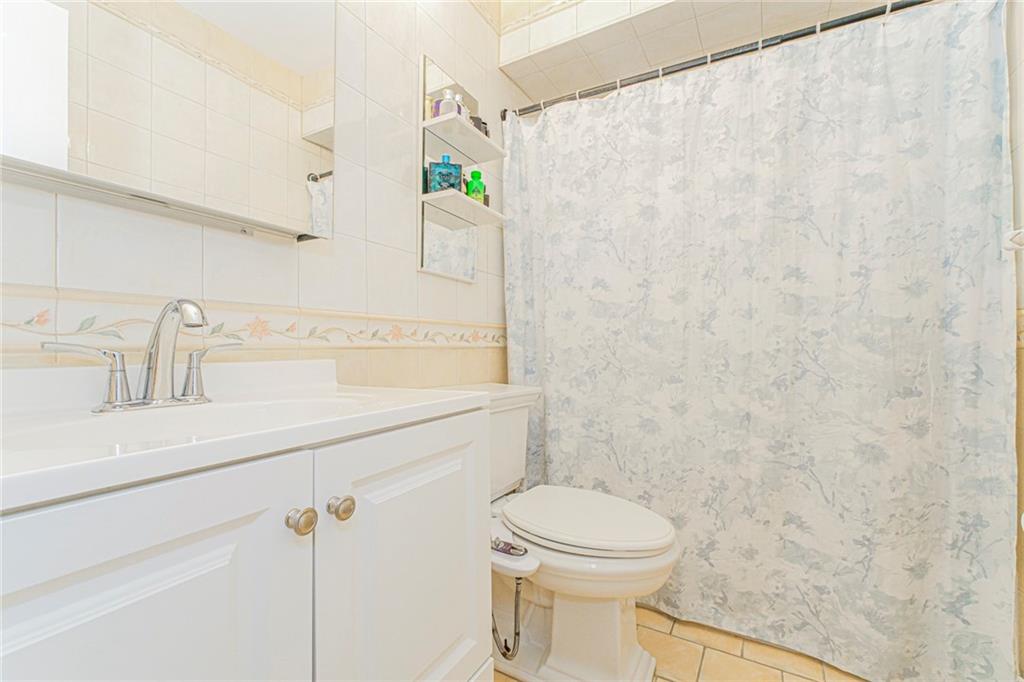 122 Guyon Avenue Property Photo 28