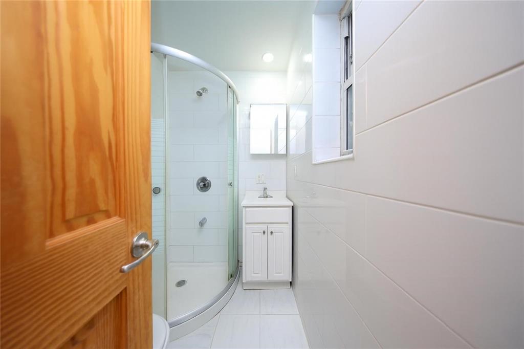 1026 39th Street Property Photo 5