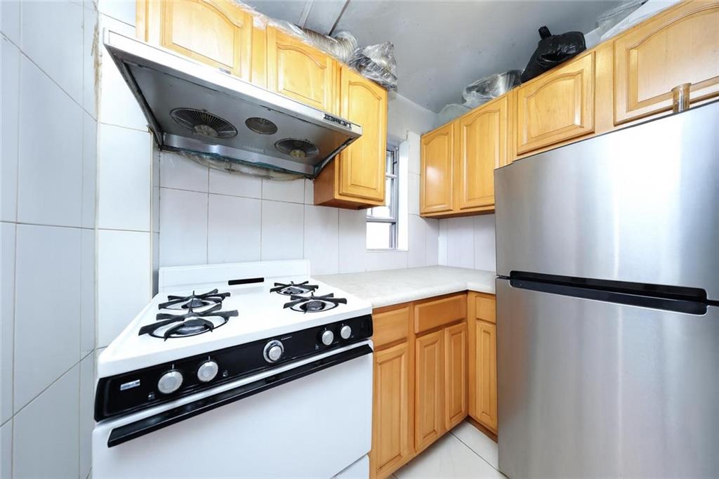 1026 39th Street Property Photo 12