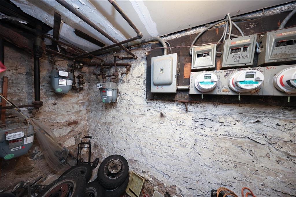 1026 39th Street Property Photo 26