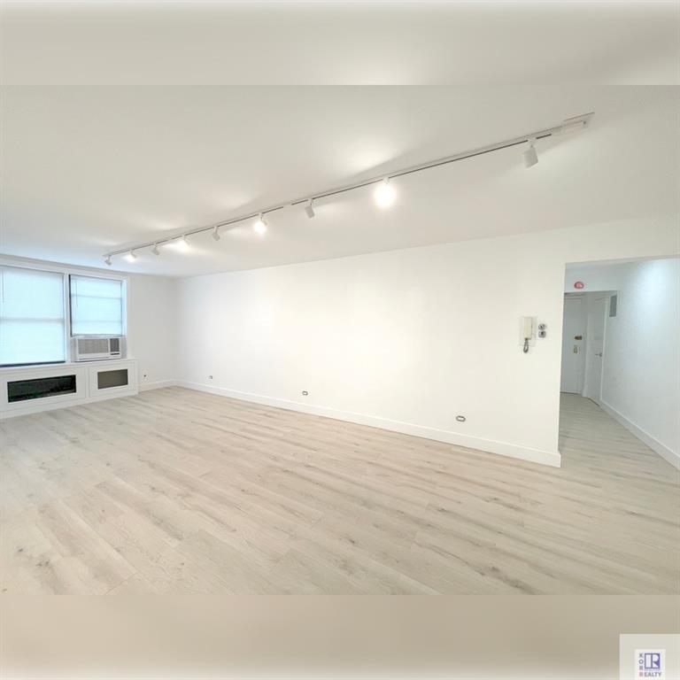 3178 Nostrand Avenue 1m Property Photo 11