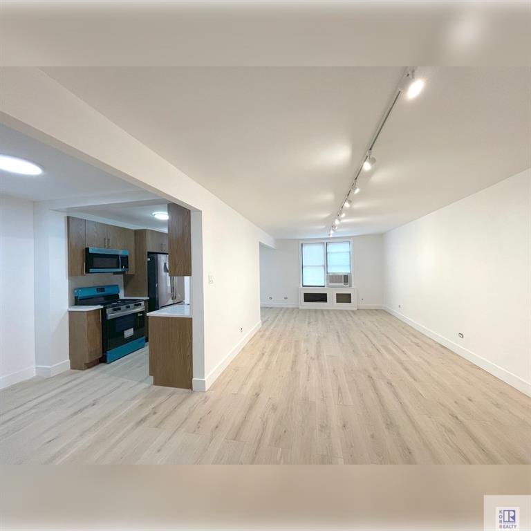 3178 Nostrand Avenue 1m Property Photo 19