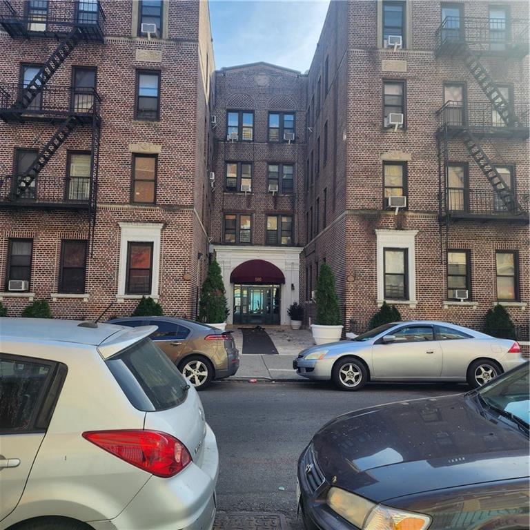 590 Parkside Avenue 2ce Property Photo 1