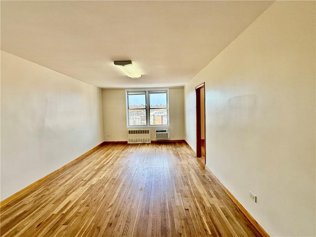 2580 Ocean Parkway 3h Property Photo 9