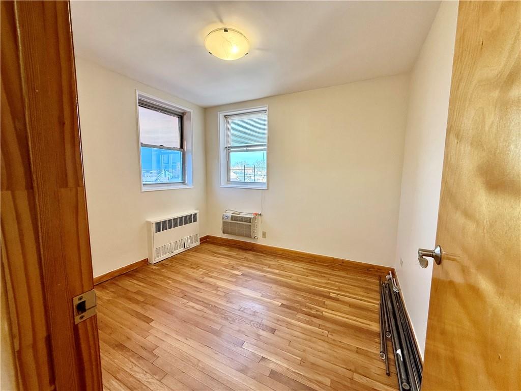 2580 Ocean Parkway 3h Property Photo 17