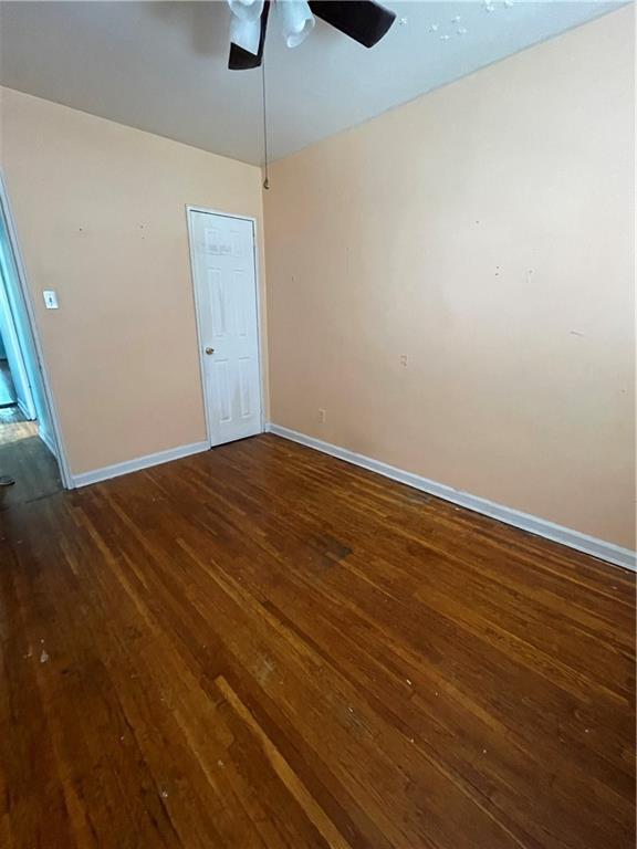 33 Avenue V Property Photo 10