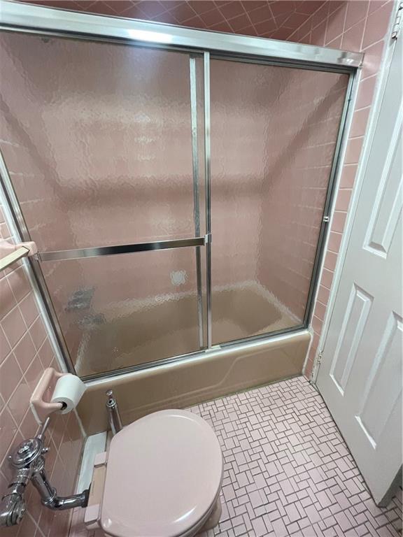 33 Avenue V Property Photo 11