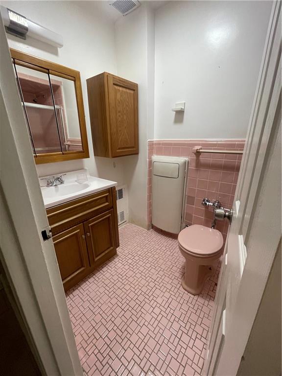 33 Avenue V Property Photo 12