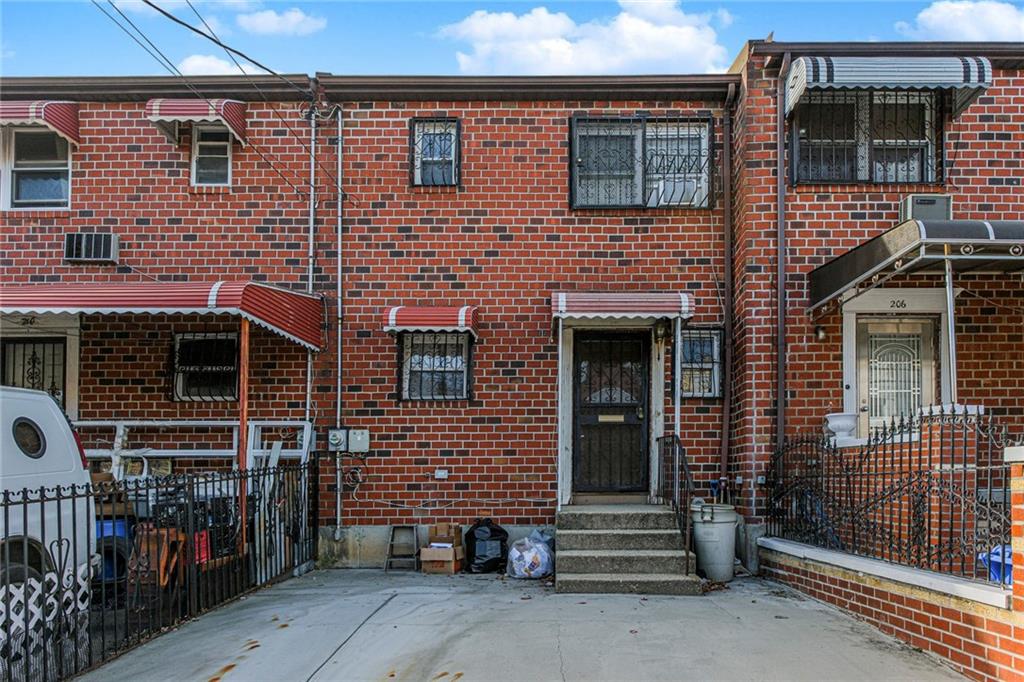 208 Atkins Avenue Property Photo 1