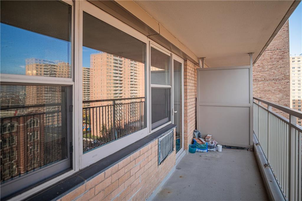 2915 West 5th Street 13h Property Photo 12