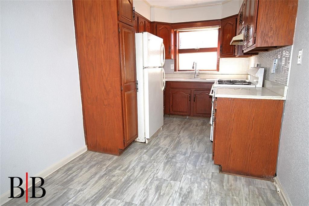 1340 East 58th Street Property Photo 12