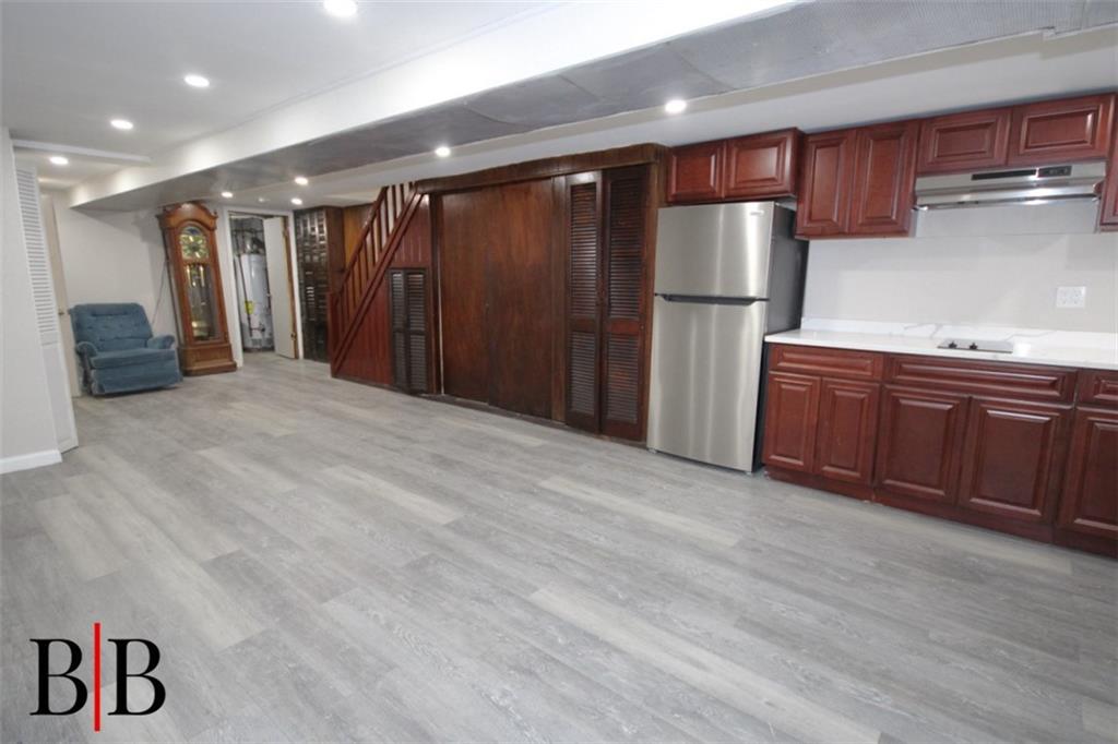 1340 East 58th Street Property Photo 20