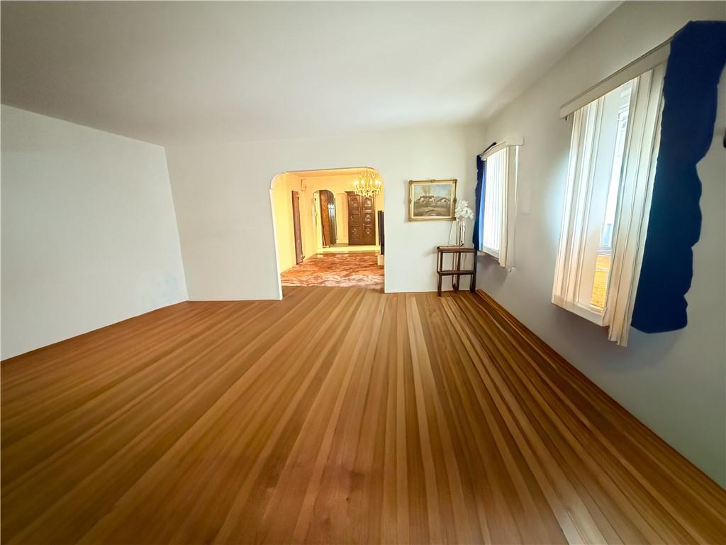 1746 East 28th Street Property Photo 3