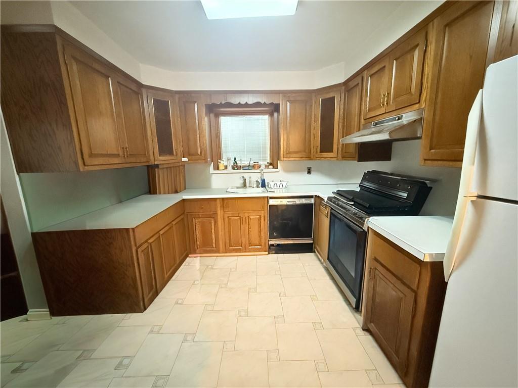 1746 East 28th Street Property Photo 7