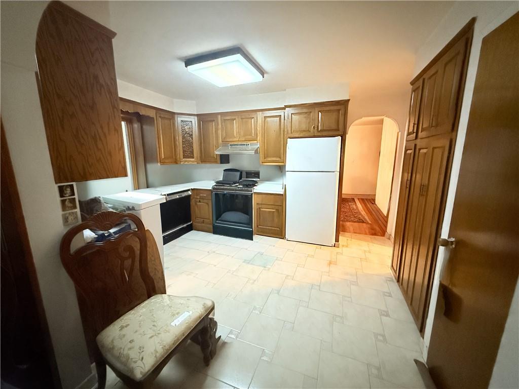 1746 East 28th Street Property Photo 8