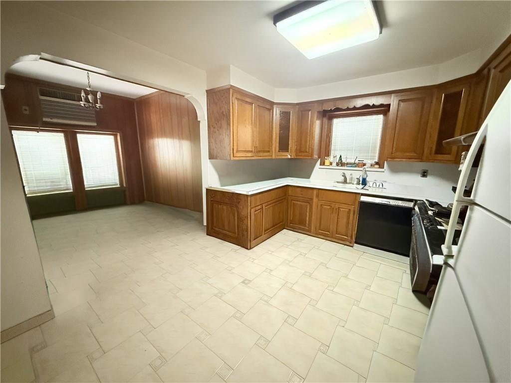 1746 East 28th Street Property Photo 10