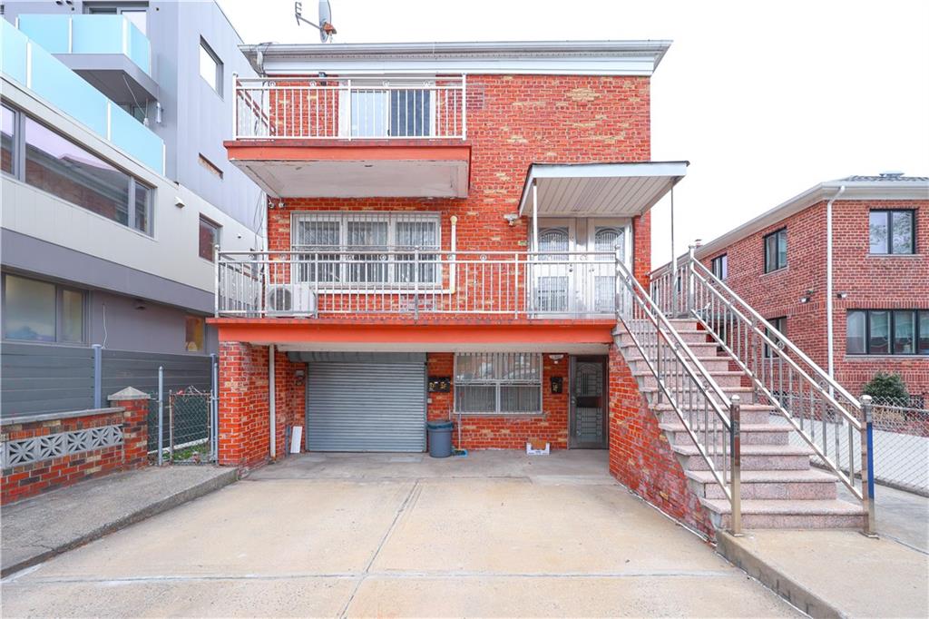 8756 26th Avenue Property Photo 1