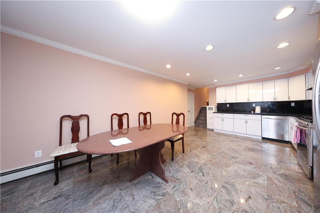 8756 26th Avenue Property Photo 10