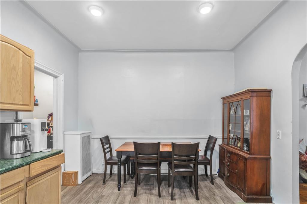 2356 63rd Street Property Photo 8