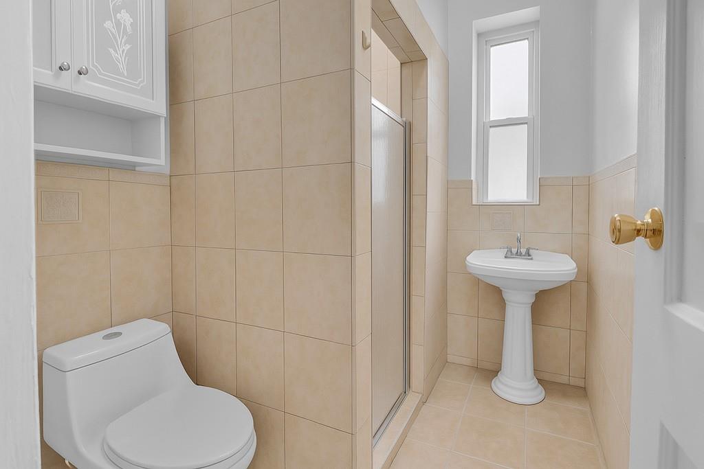 2356 63rd Street Property Photo 14