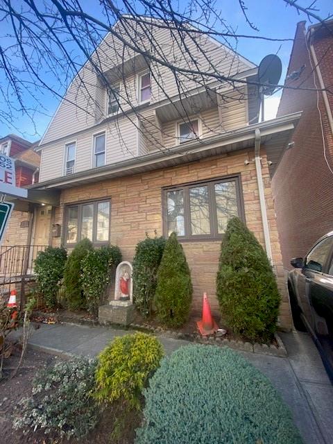 8749 17th Avenue Property Photo 1