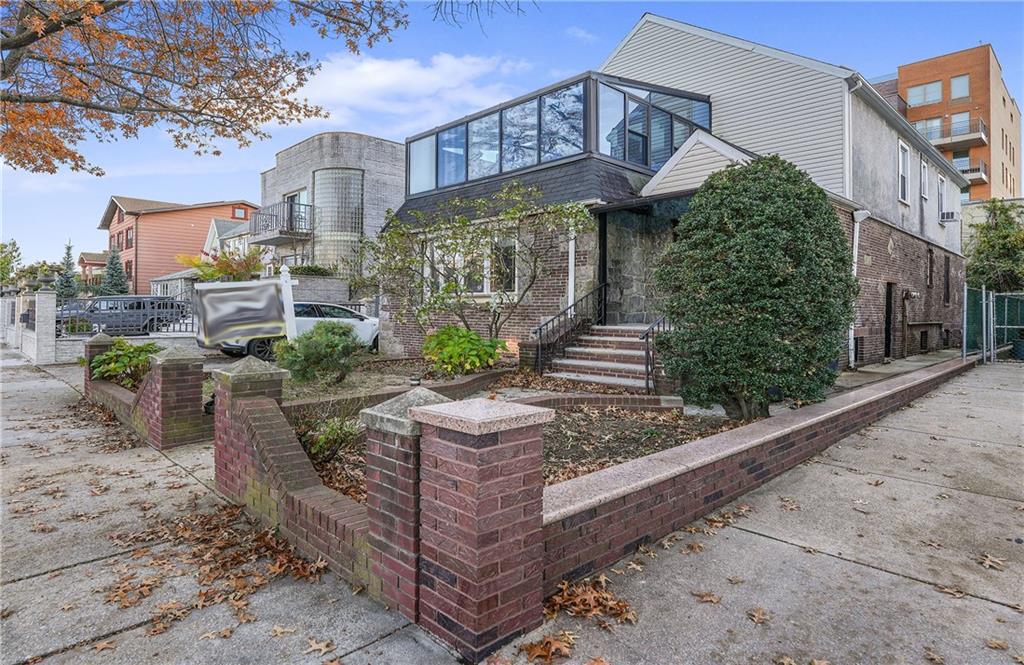 130 Amherst Street Property Photo 2
