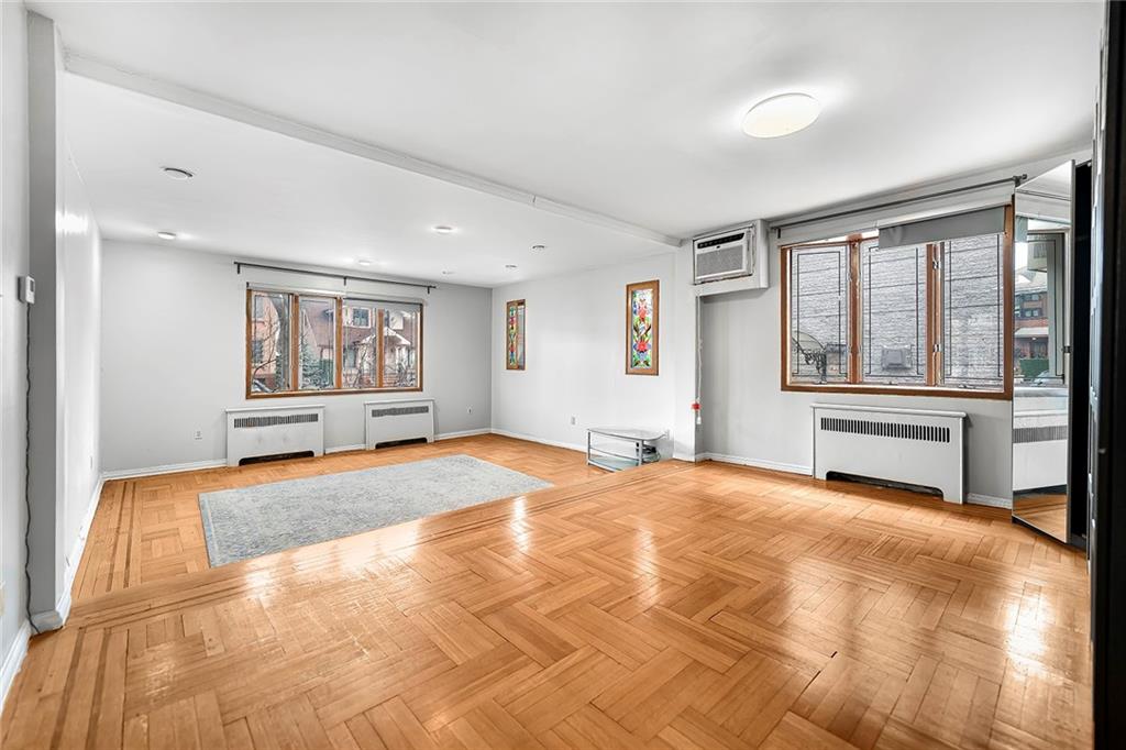 130 Amherst Street Property Photo 4