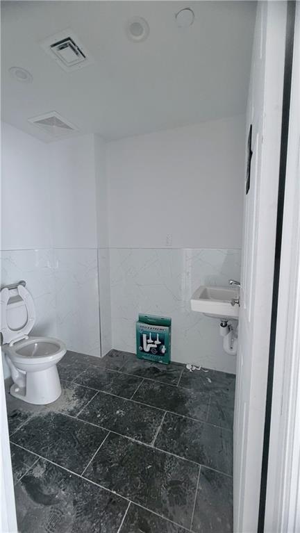 828 57th Street 3r Property Photo 4