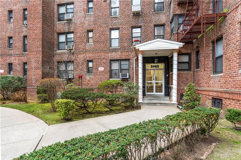 2465 Haring Street 4f Property Photo 2