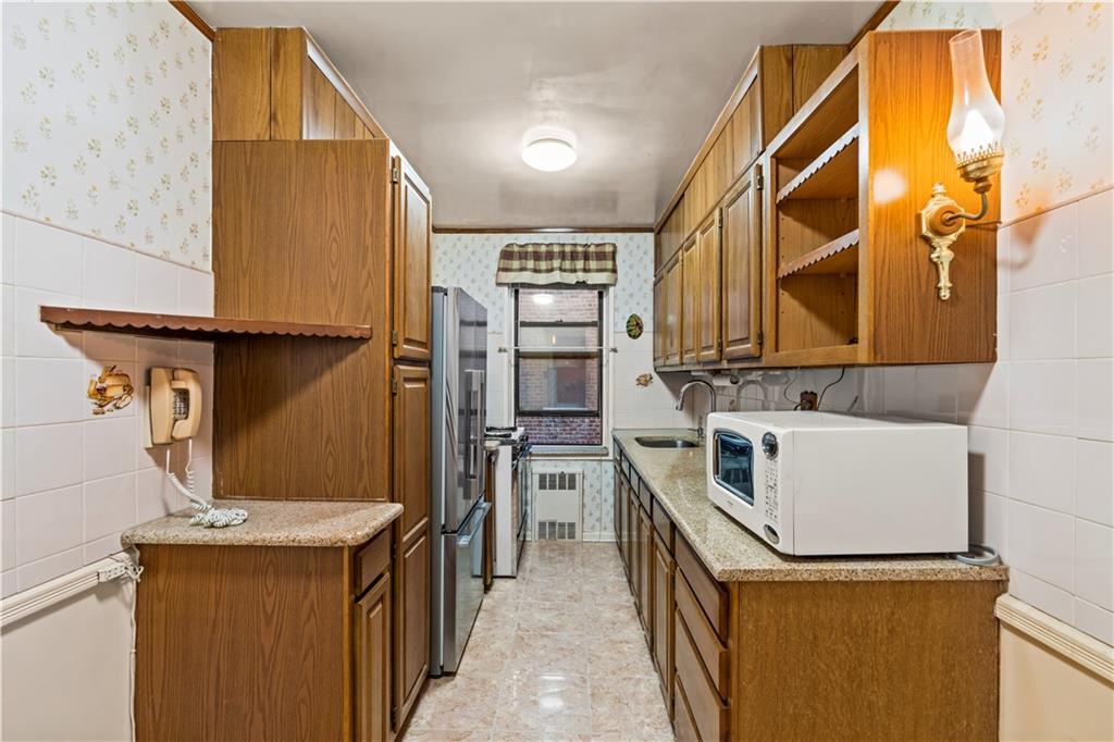 2465 Haring Street 4f Property Photo 14
