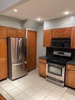 6807 Bay Cliff Terrace Property Photo 4