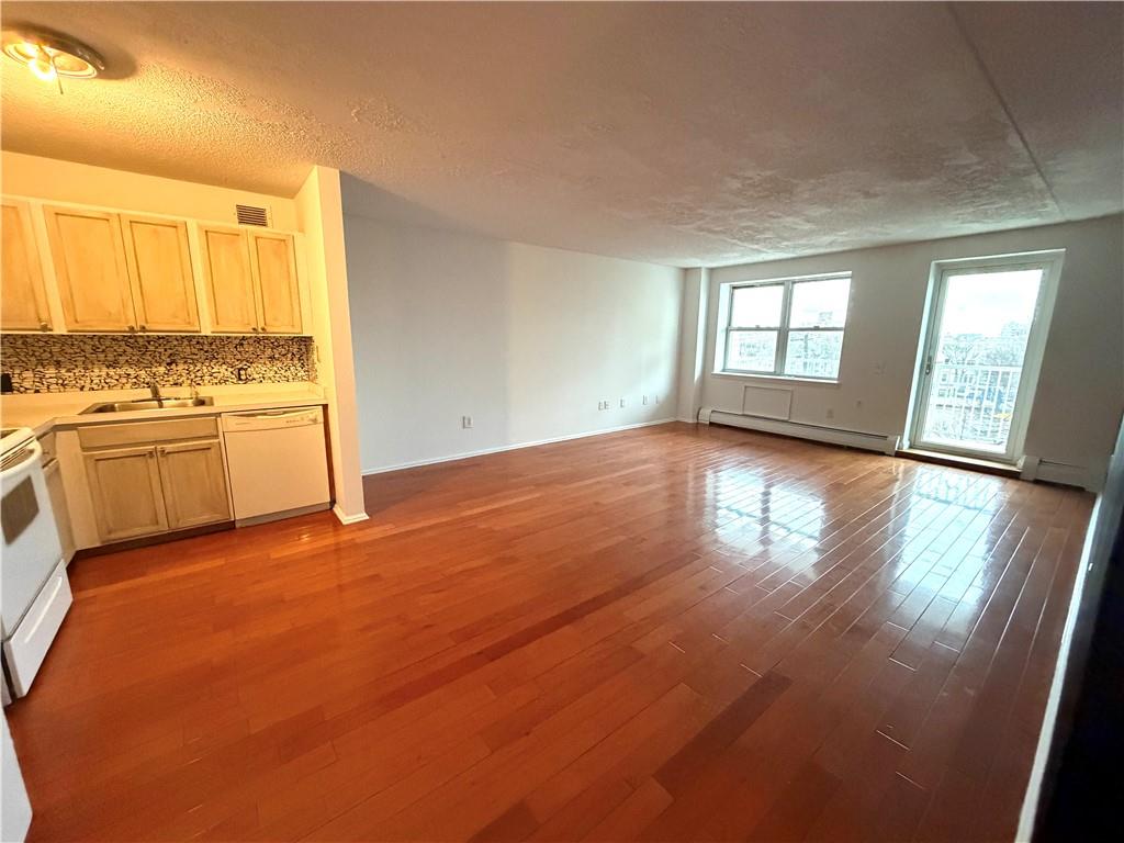 221 Beach 80th Street 4b Property Photo 9