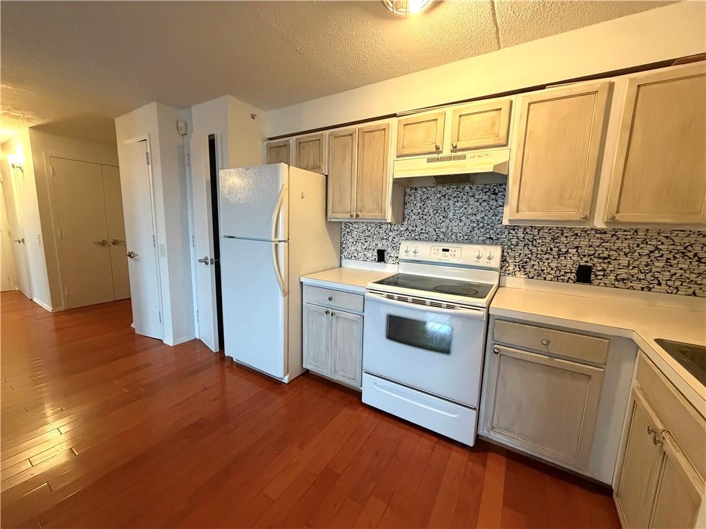 221 Beach 80th Street 4b Property Photo 10