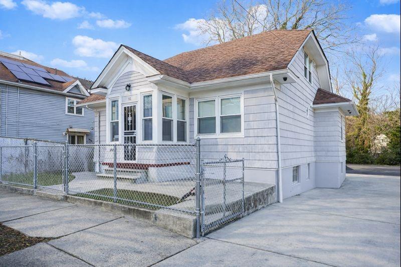 99 Stanley Avenue Property Photo 1