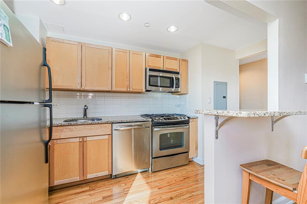 775 Lafayette Avenue 5f Property Photo 14