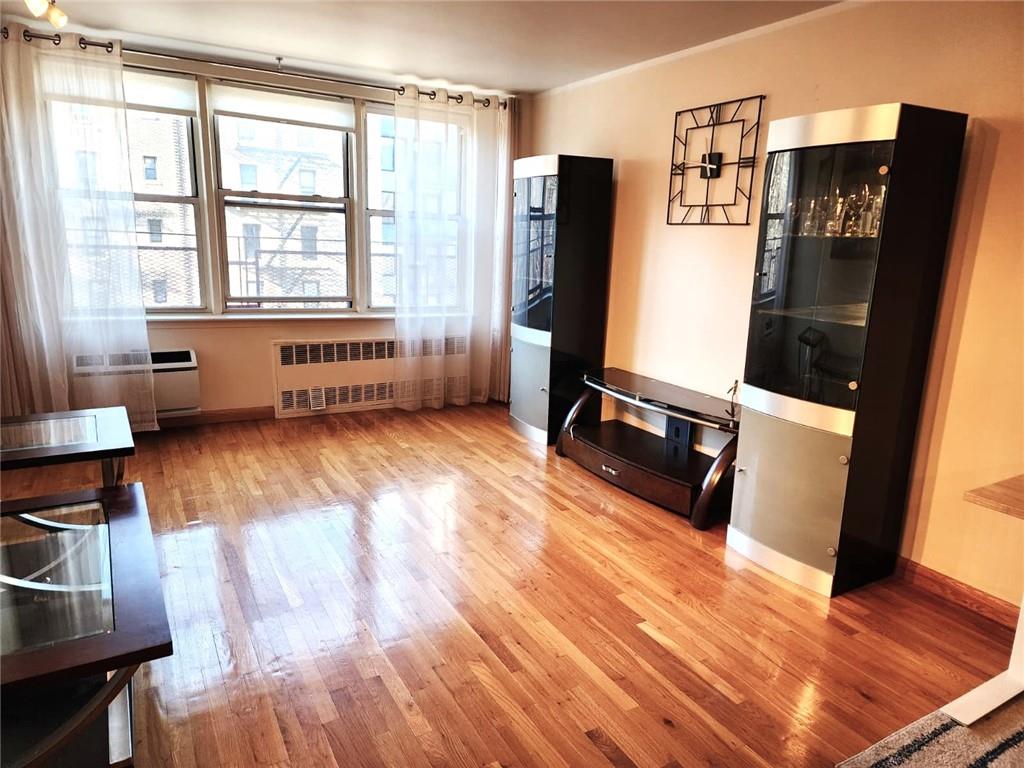 1801 Ocean Avenue 5f Property Photo 3