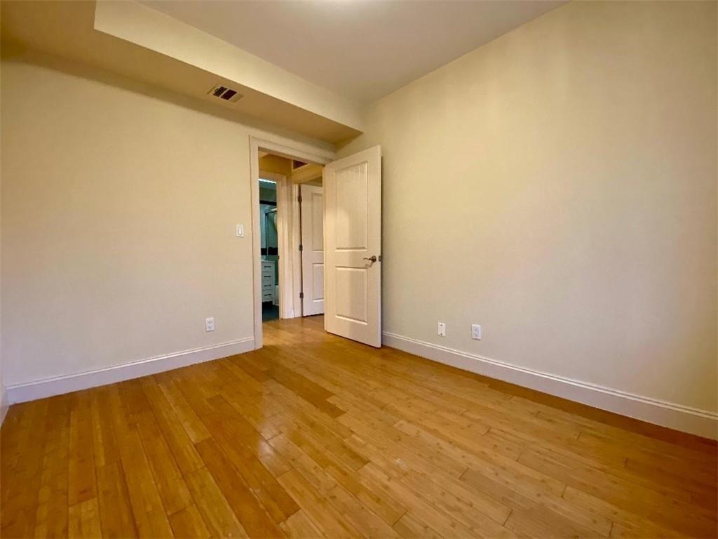 1689 East 21st Street 4a Property Photo 17