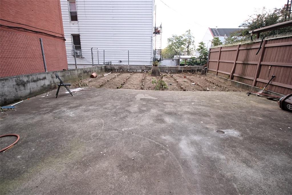 6018 4th Avenue Property Photo 3