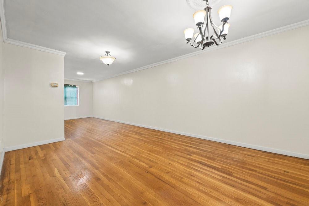 10210 Avenue J Property Photo 4