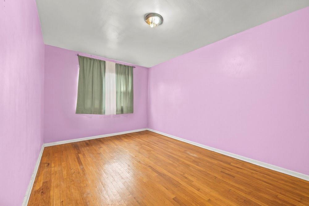10210 Avenue J Property Photo 10