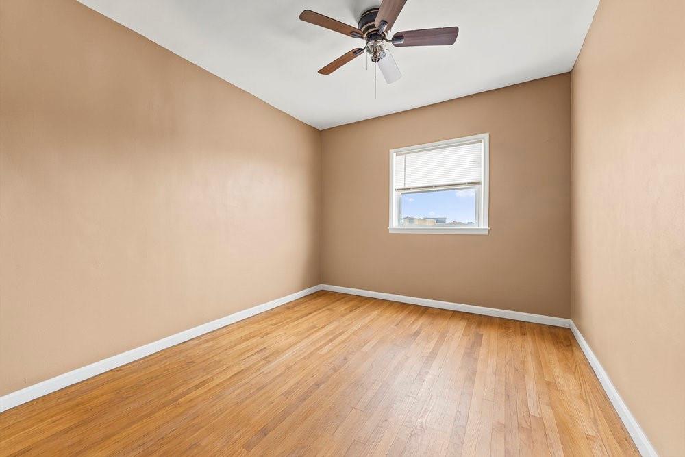 10210 Avenue J Property Photo 13