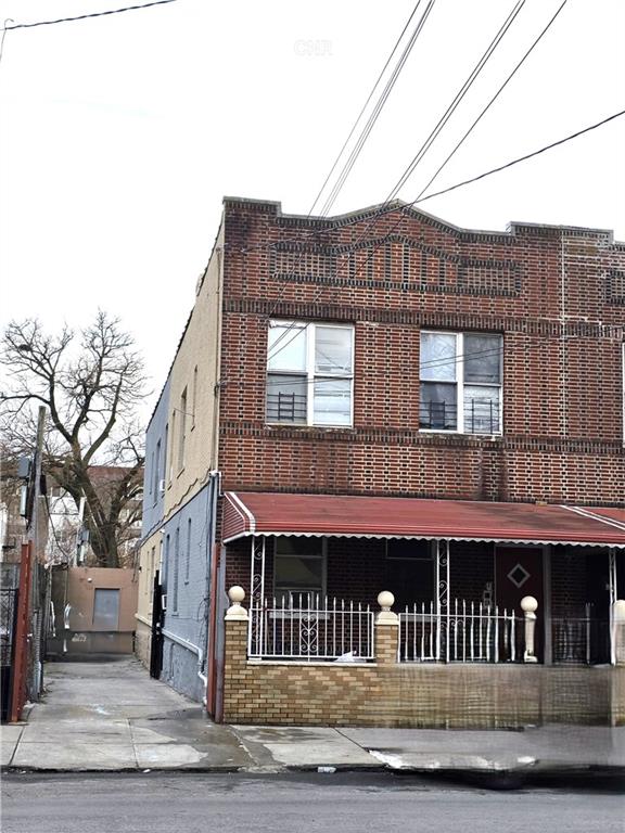 106 Newport Street Property Photo 2