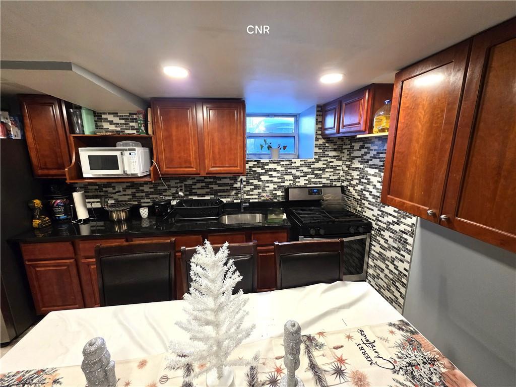 106 Newport Street Property Photo 17